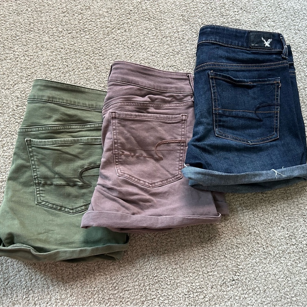 Bundle Of 3 Pairs American Eagle Shorts - image 1